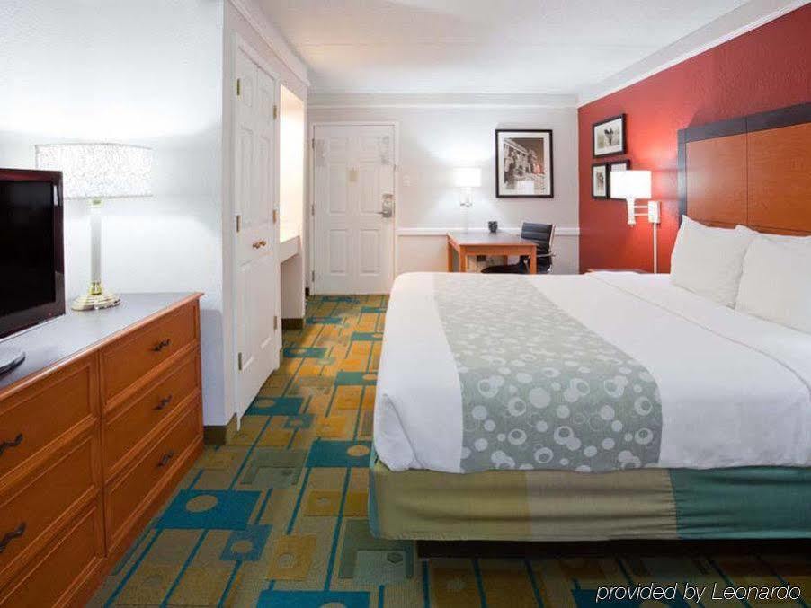 Western - O'hare Nw 3* Schaumburg